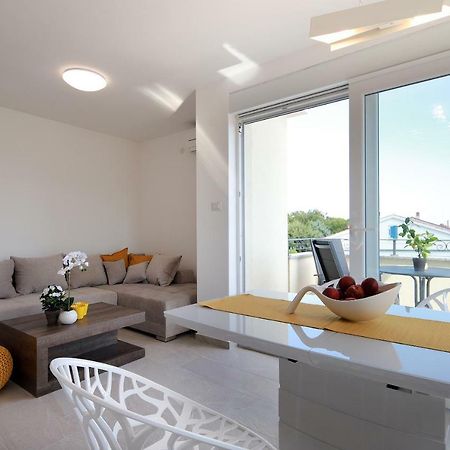 Apartmani Judita Pinezici  Ngoại thất bức ảnh