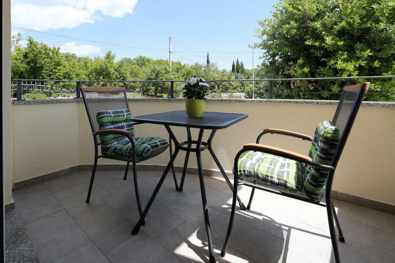 Apartmani Judita Pinezici  Ngoại thất bức ảnh