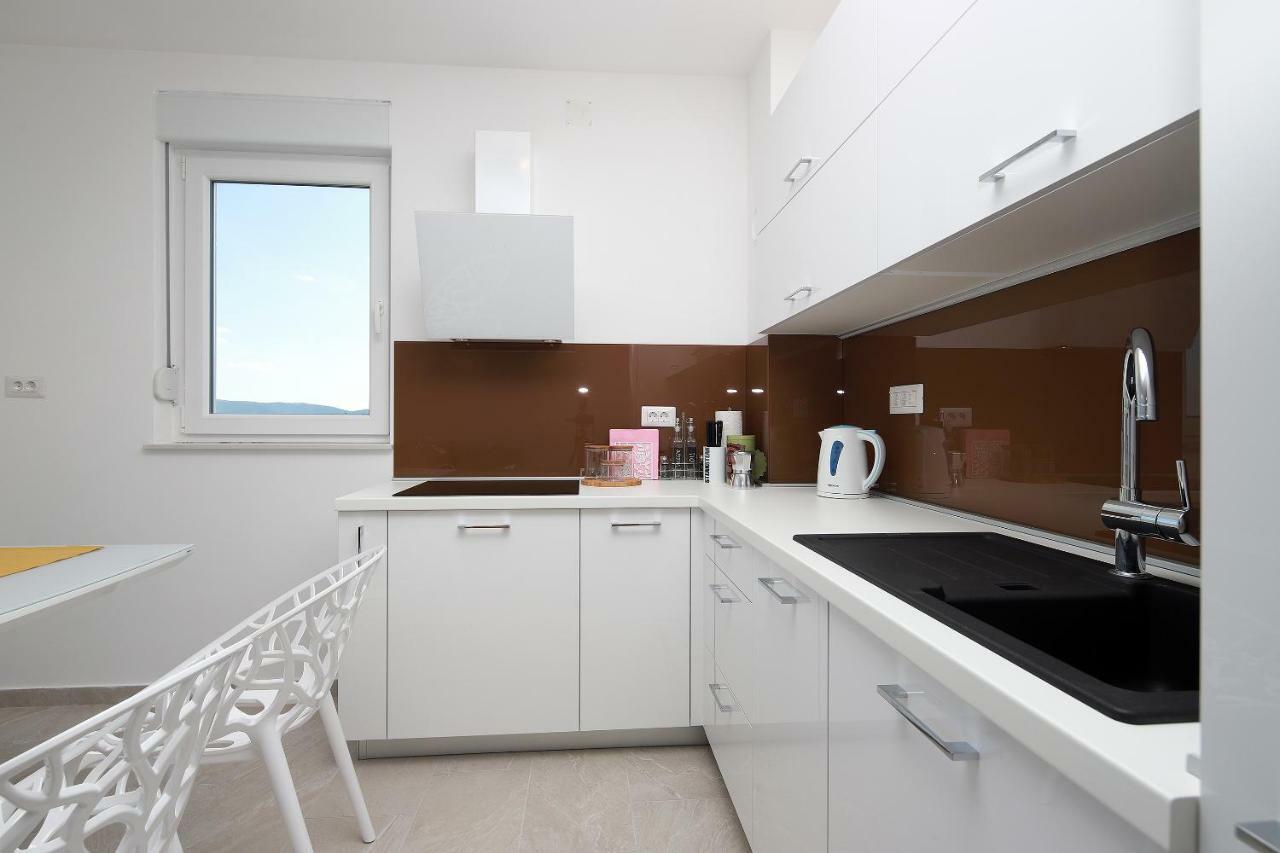 Apartmani Judita Pinezici  Ngoại thất bức ảnh